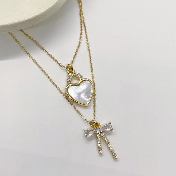 NEW FP x Luna Norte Mother Of Pearl & Bow Necklace Set - Picture 1 of 7